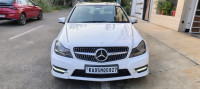 White Mercedes-Benz C-Class C 220d avantgrade