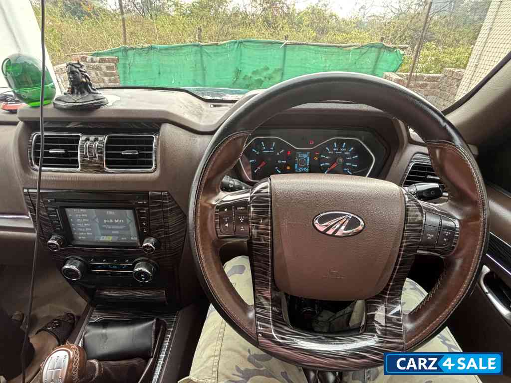 Royal Blue Mahindra Scorpio S10