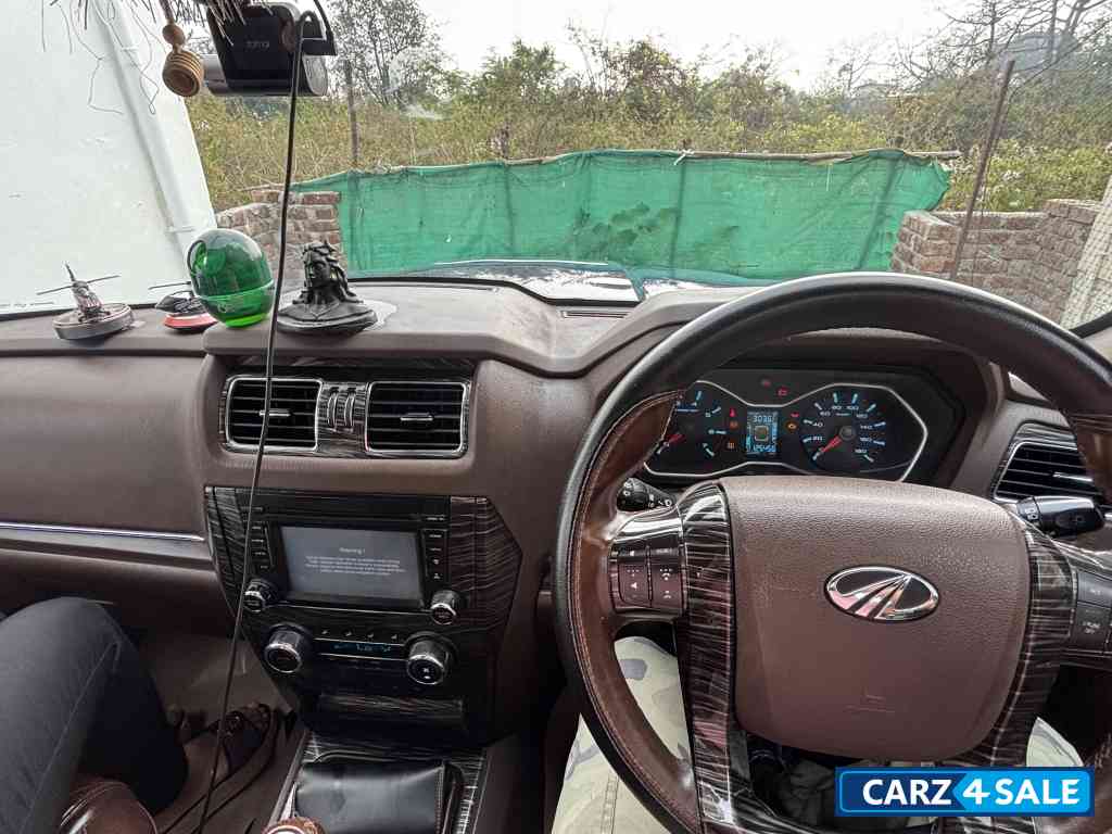 Royal Blue Mahindra Scorpio S10