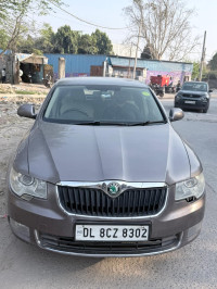 Skoda Superb Superb Elegance AT 1.8 TSI