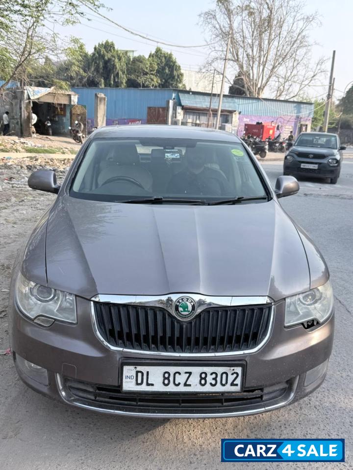 Skoda Superb Superb Elegance AT 1.8 TSI