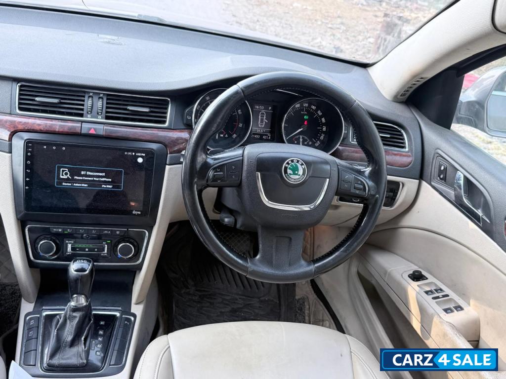 Skoda Superb Superb Elegance AT 1.8 TSI