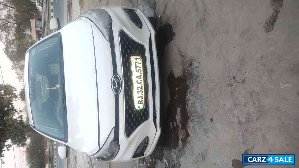 Hyundai Elite i20 Megna