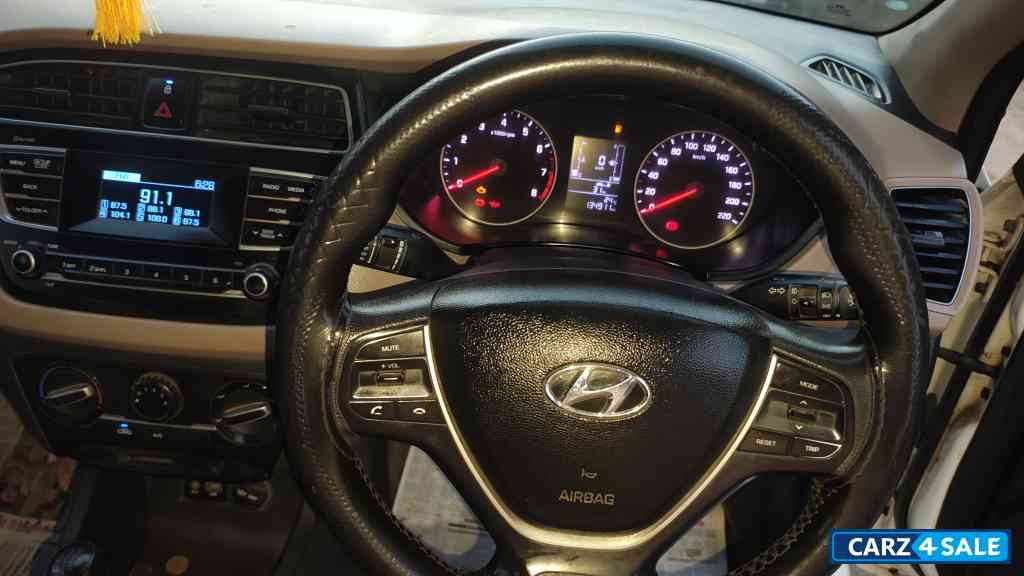 Hyundai Elite i20 Megna