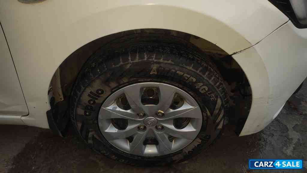 Hyundai Elite i20 Megna