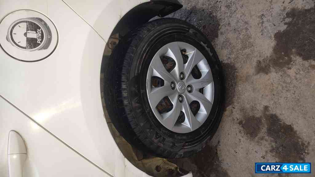 Hyundai Elite i20 Megna