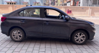 Honda Amaze 1.2 V CVT (Auto)