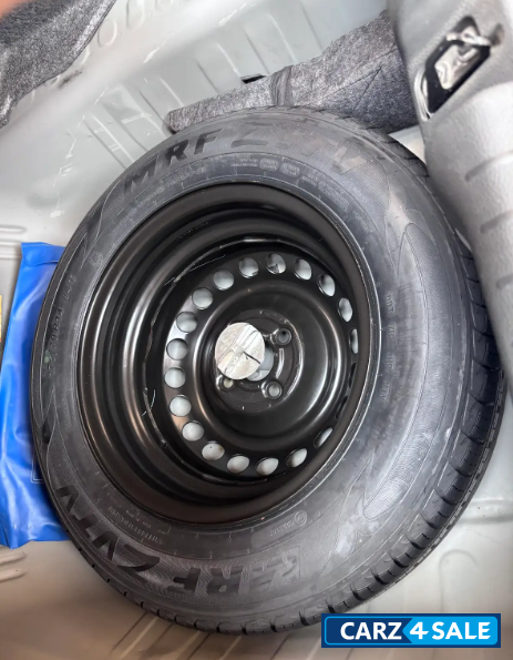 Honda Amaze 1.2 V CVT (Auto) Honda Amaze 1.2 V CVT (Auto)