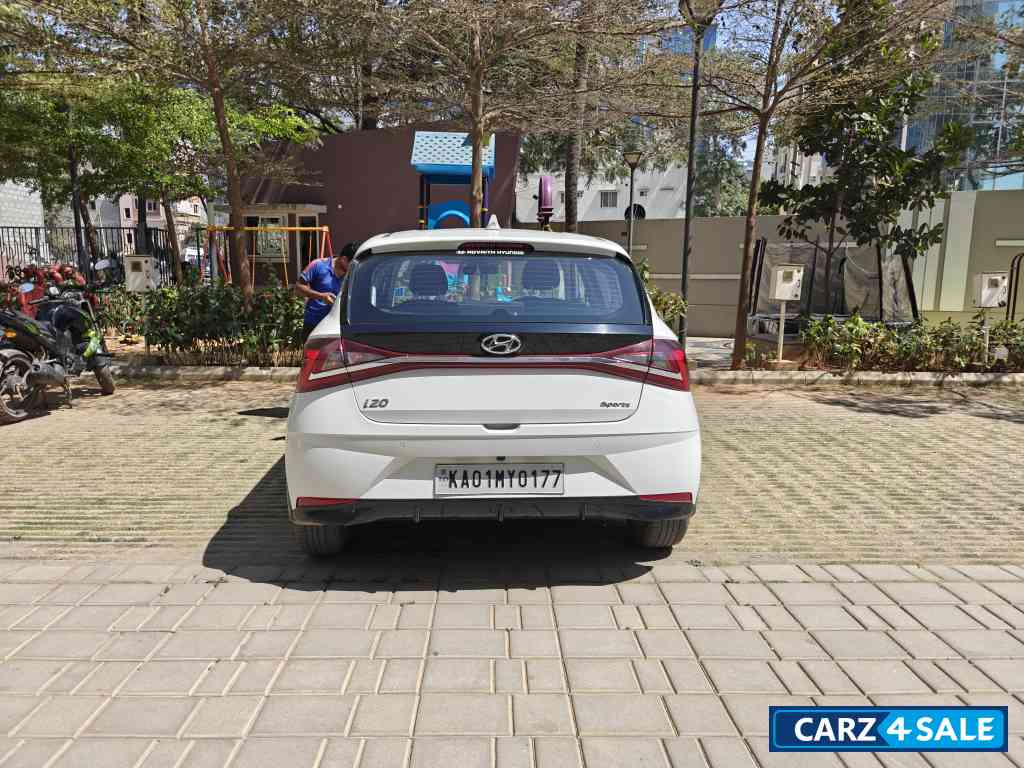 Polar White Hyundai i20 1.0 TURBO SPORTZ DCT