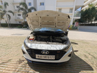 Polar White Hyundai i20 1.0 TURBO SPORTZ DCT