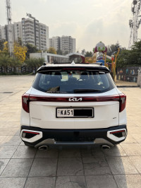 Glacier White Kia Seltos GTX PLUS 1.5 TURBO 7 DCT