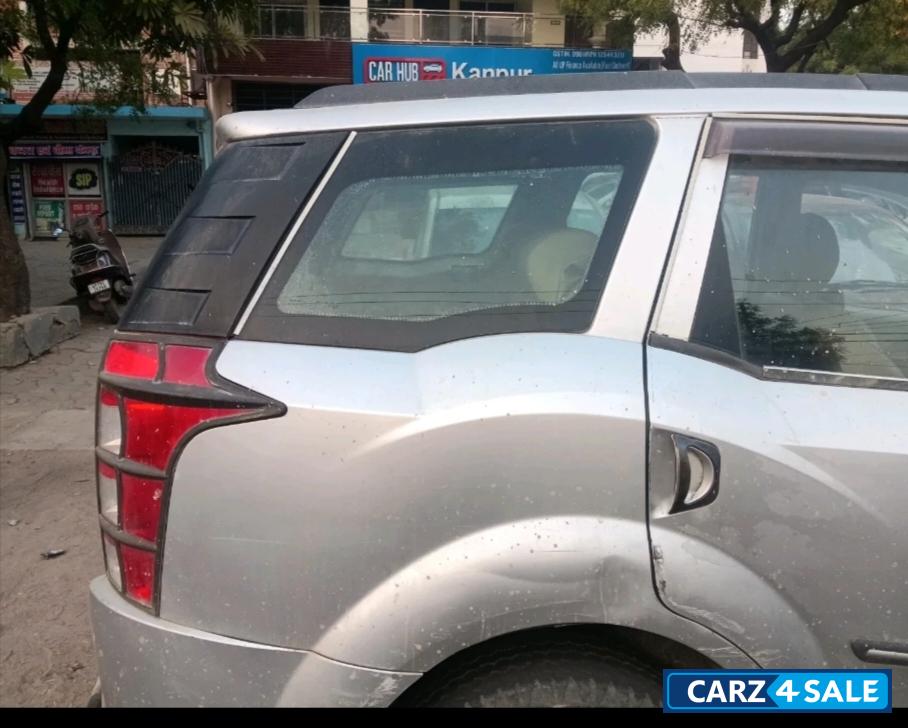 Mahindra XUV 500 2014