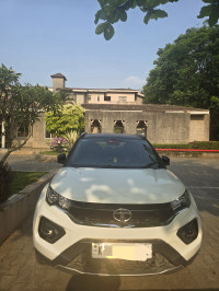 White Tata Nexon XZ