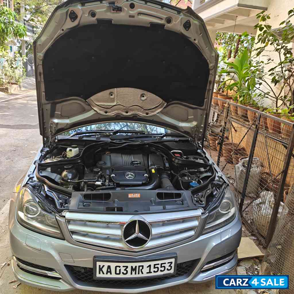 Silver Mercedes-Benz C-Class 200 BE avantgarde