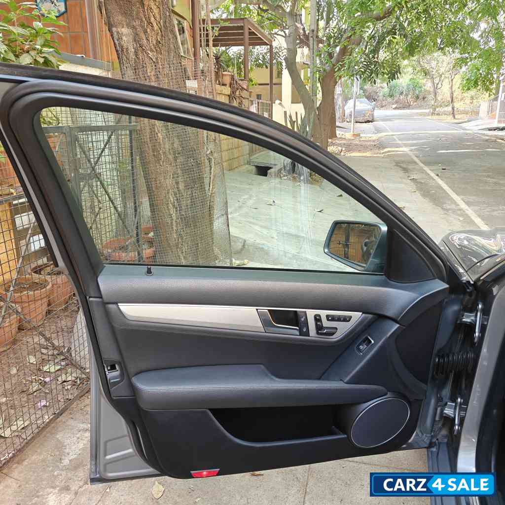 Silver Mercedes-Benz C-Class 200 BE avantgarde