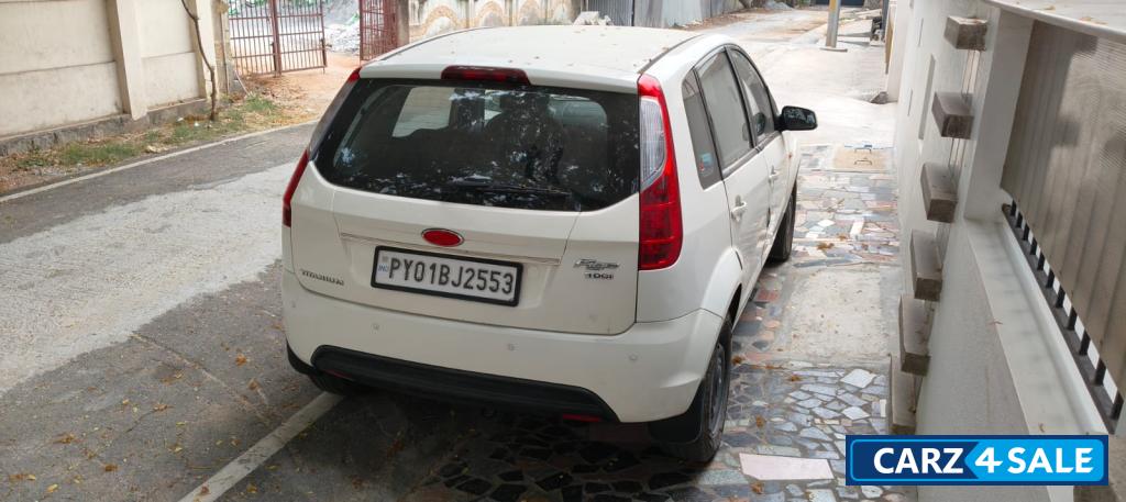 White Ford Figo Diesel Titanium