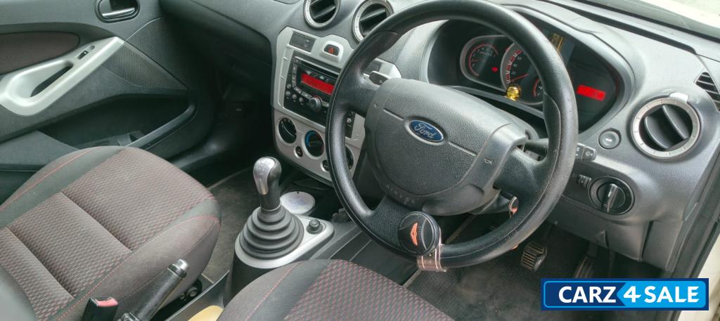 White Ford Figo Diesel Titanium