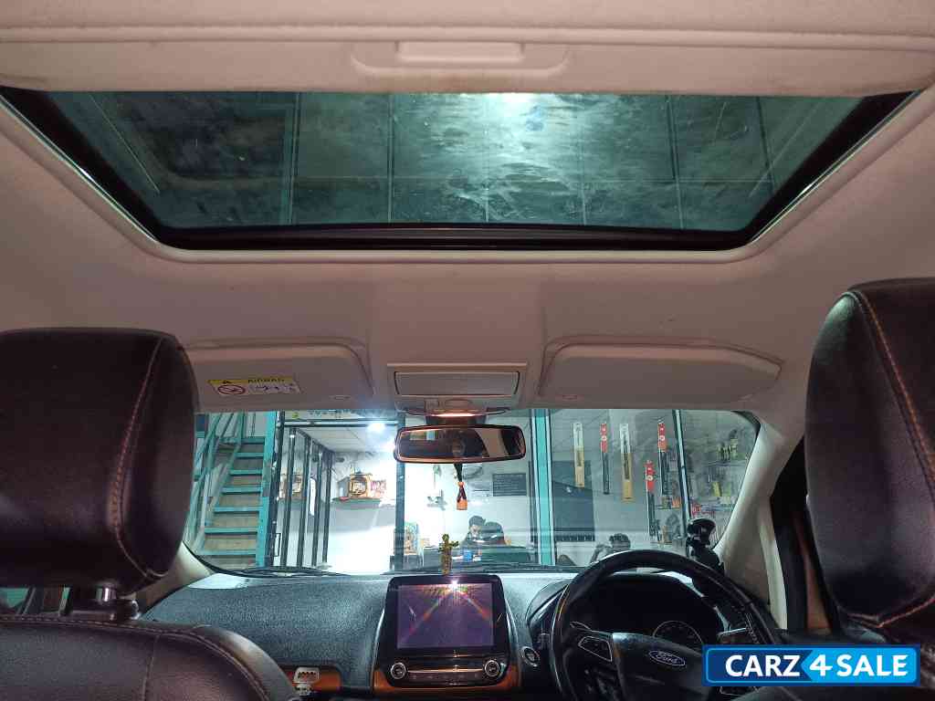Ford Ecosport Titanium s plus sunroof
