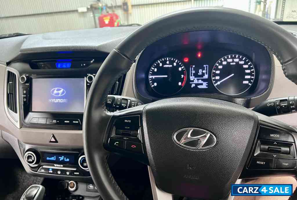Red Hyundai Creta VT VT SX PLUS AT Red Hyundai Creta VT VT SX PLUS AT