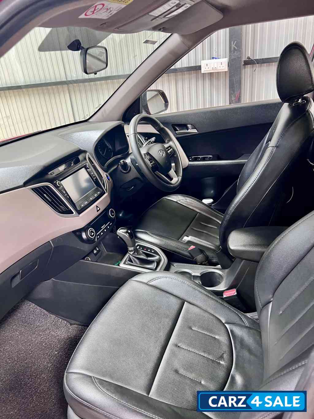 Red Hyundai Creta VT VT SX PLUS AT Red Hyundai Creta VT VT SX PLUS AT