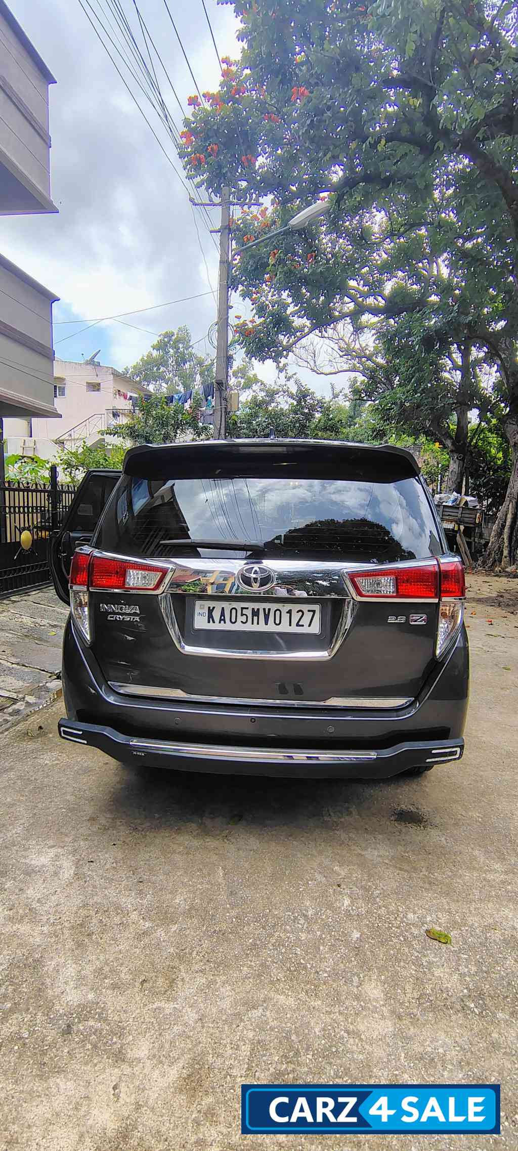 Toyota Innova Crysta 2.8zx