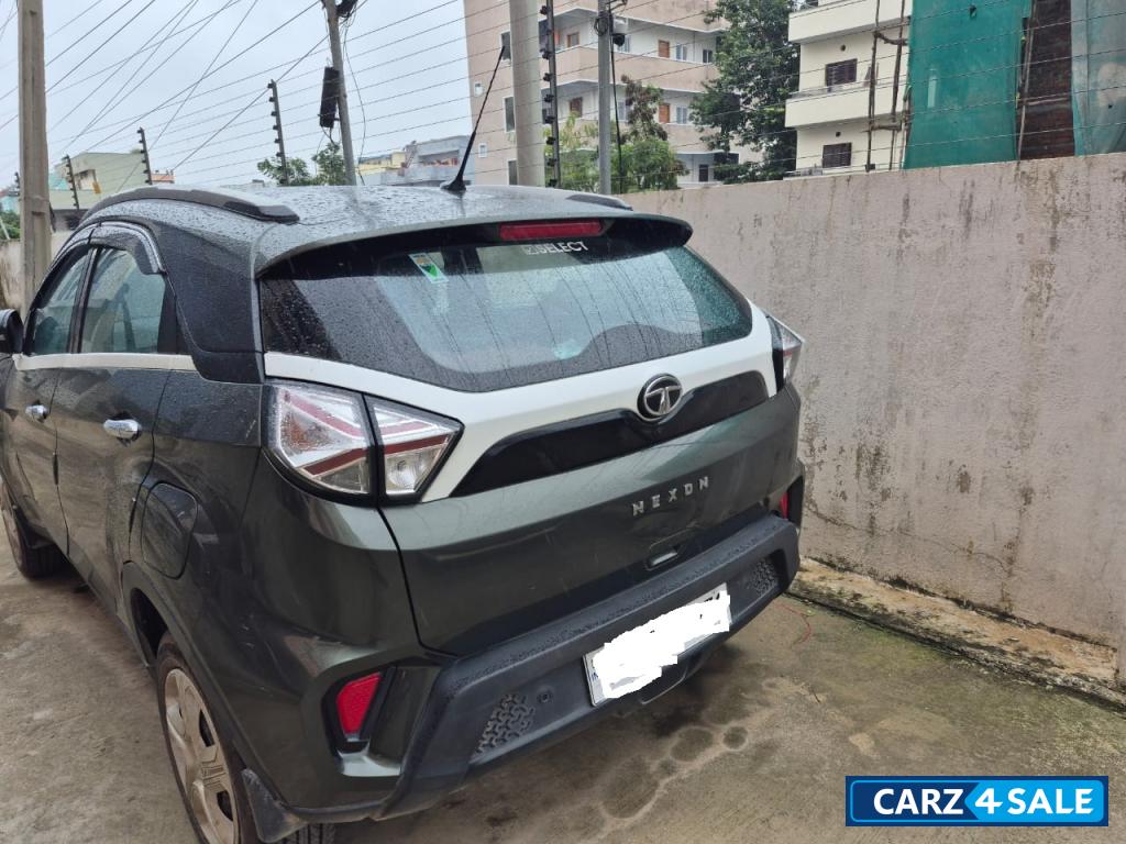 Tata Nexon Xms