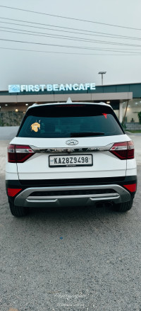 Hyundai Alcazar 1.5 MT Platinum