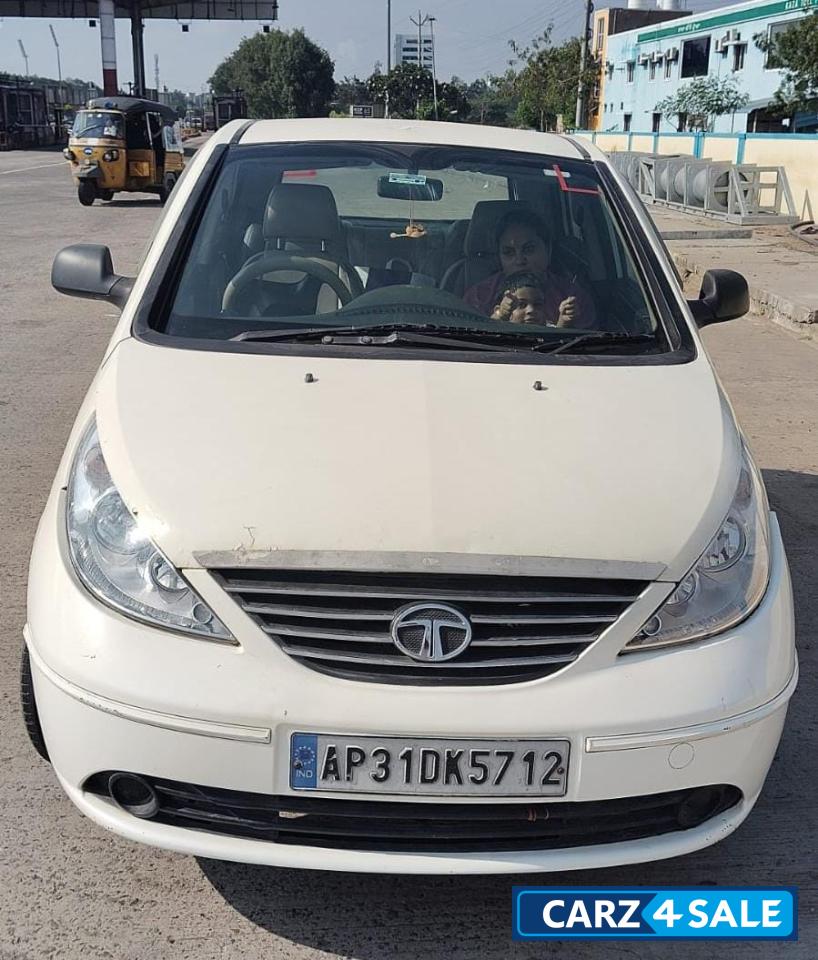 White Tata Indica Vista LS TDI White Tata Indica Vista LS TDI