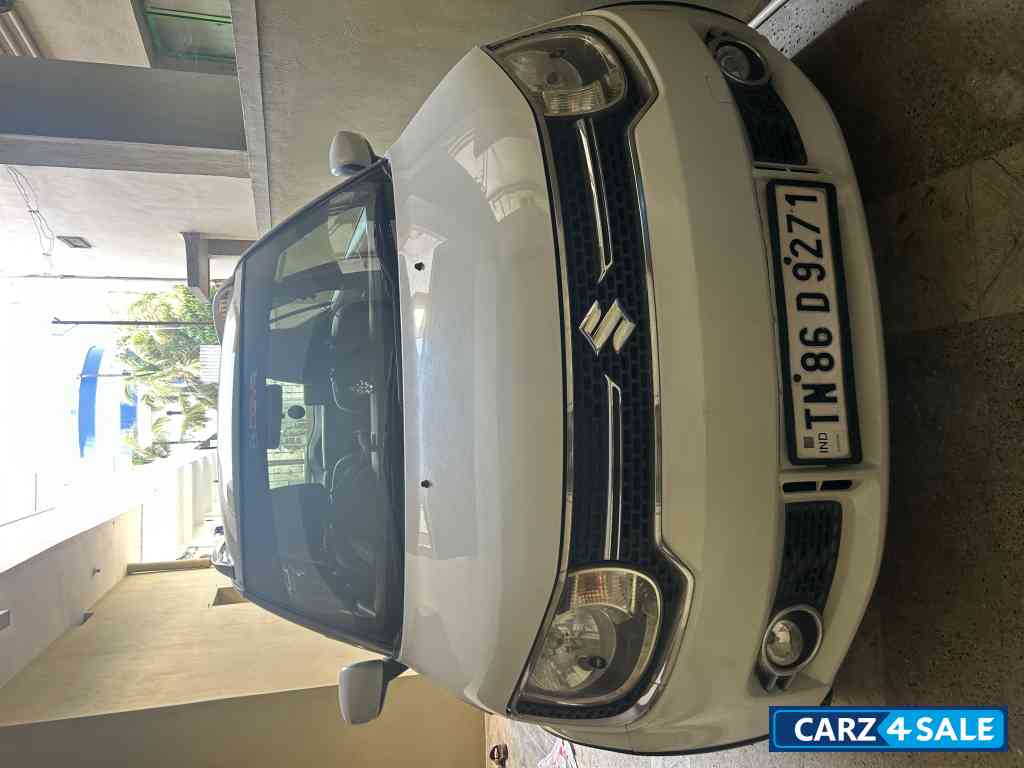 White Maruti Suzuki Ignis Zeta