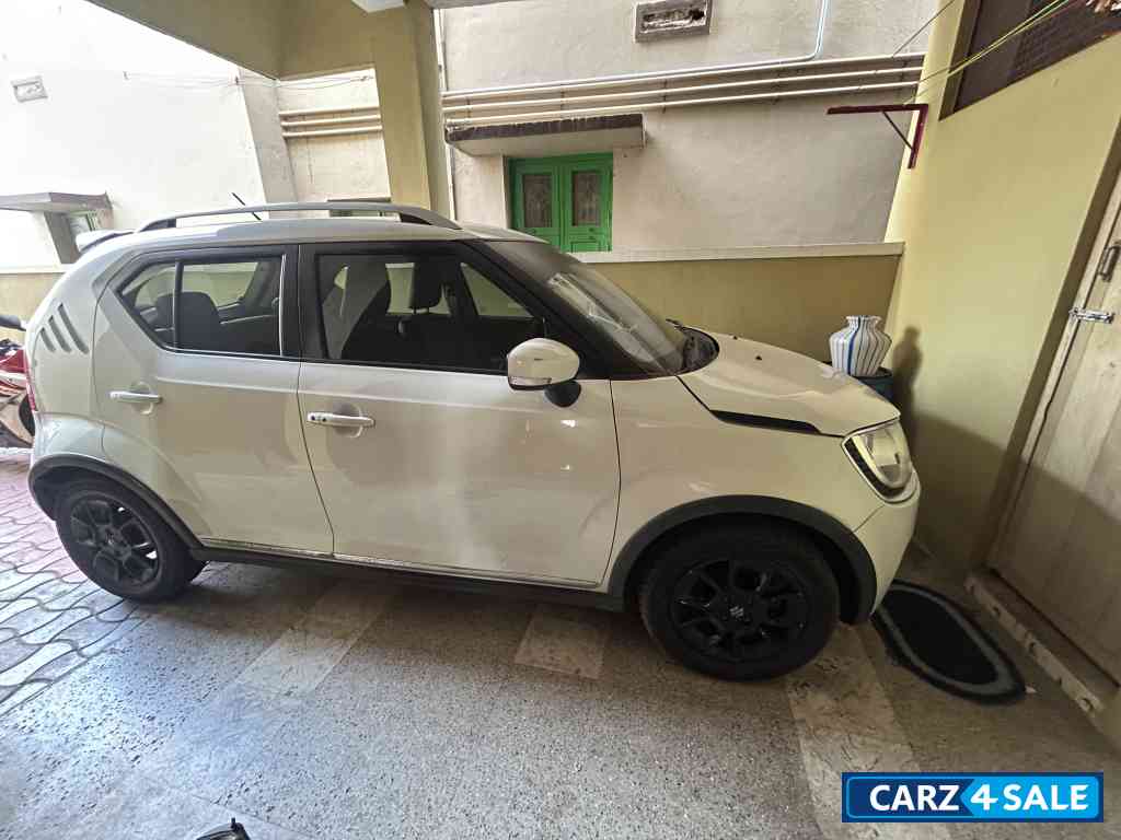 White Maruti Suzuki Ignis Zeta