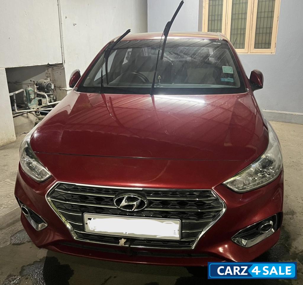 Fery Red Hyundai Verna SX(O) D