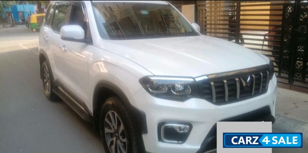 Mahindra Scorpio Z8L 4WD