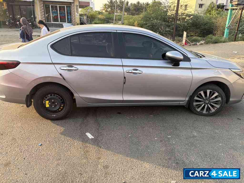 Lunar Silver Honda City ZX