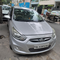 Silver Hyundai Verna 1.6 sx(optional)