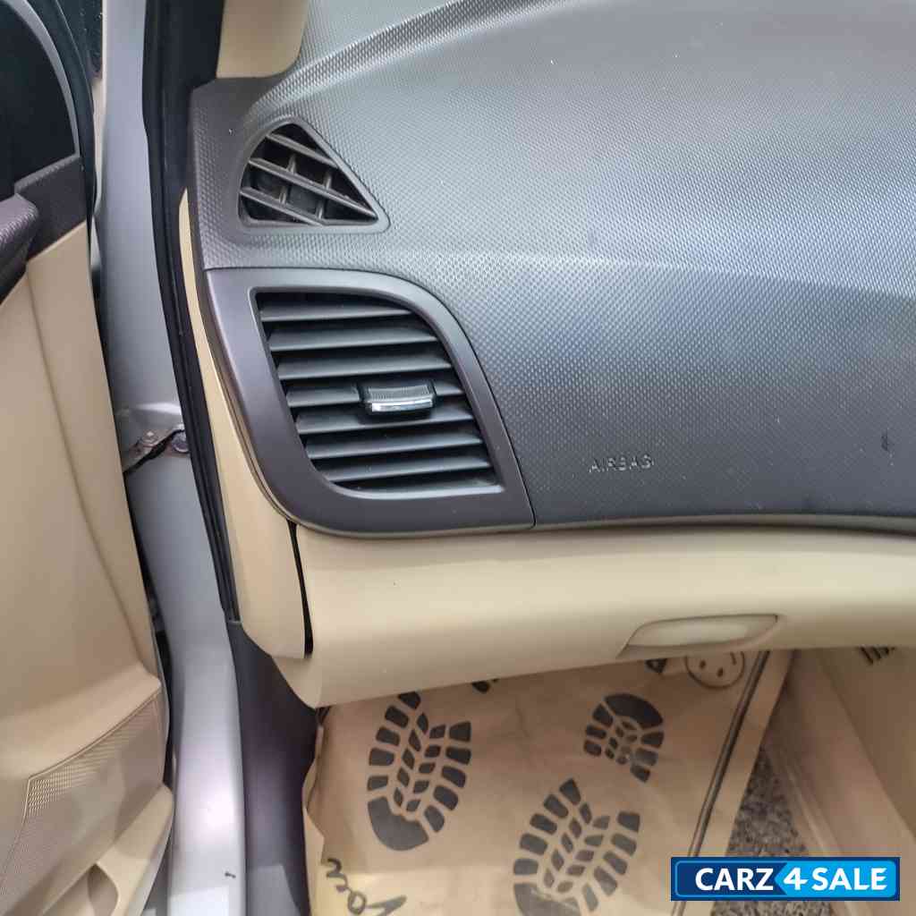 Silver Hyundai Verna 1.6 sx(optional)