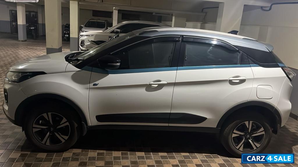 Tata Nexon EV max XZ plus lux edition
