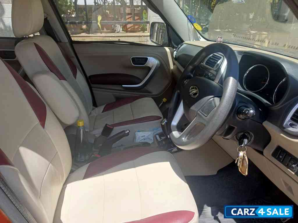 Mahindra XUV300 T8 AMT