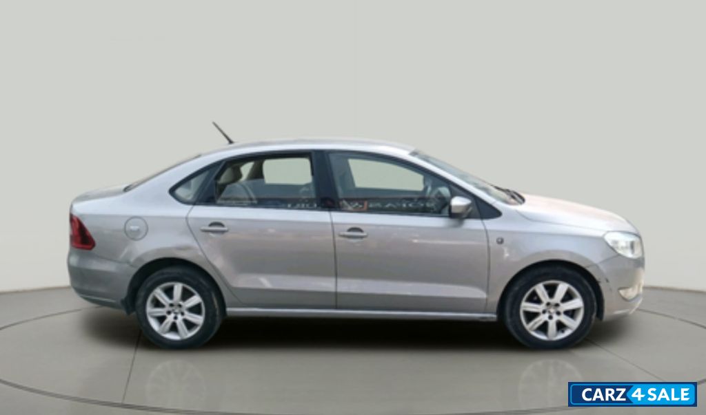 C Beige Skoda Rapid AMB plus 1.6 TDICRMT