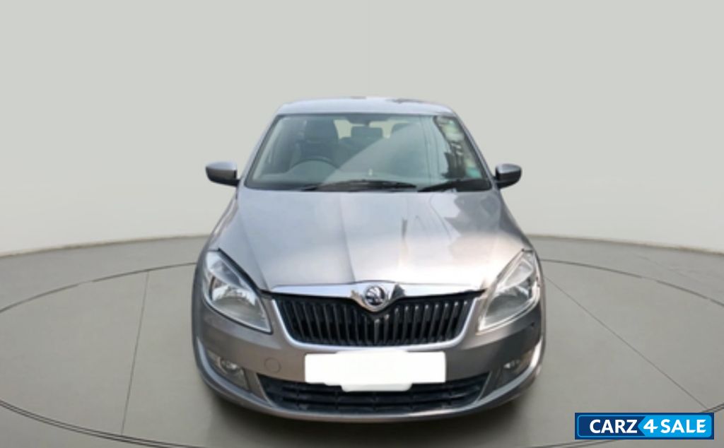 C Beige Skoda Rapid AMB plus 1.6 TDICRMT