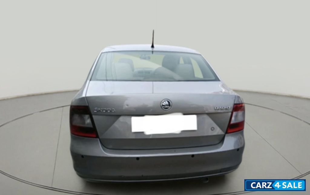C Beige Skoda Rapid AMB plus 1.6 TDICRMT