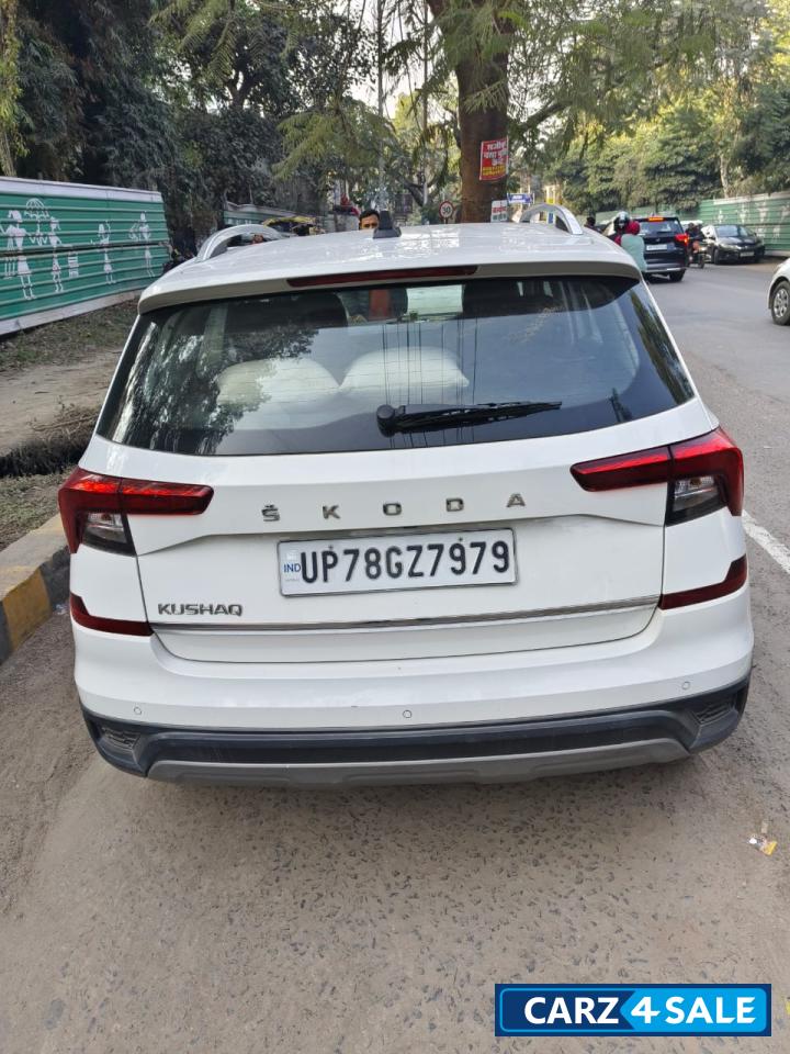 White Skoda Kushaq Ambition 1.0 MT