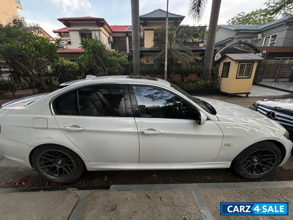 BMW 3-Series 2011 E90 BMW 330i BMW 3-Series 2011 E90 BMW 330i