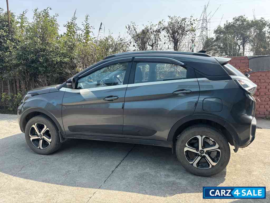 Tata Nexon XZ+ (HS)