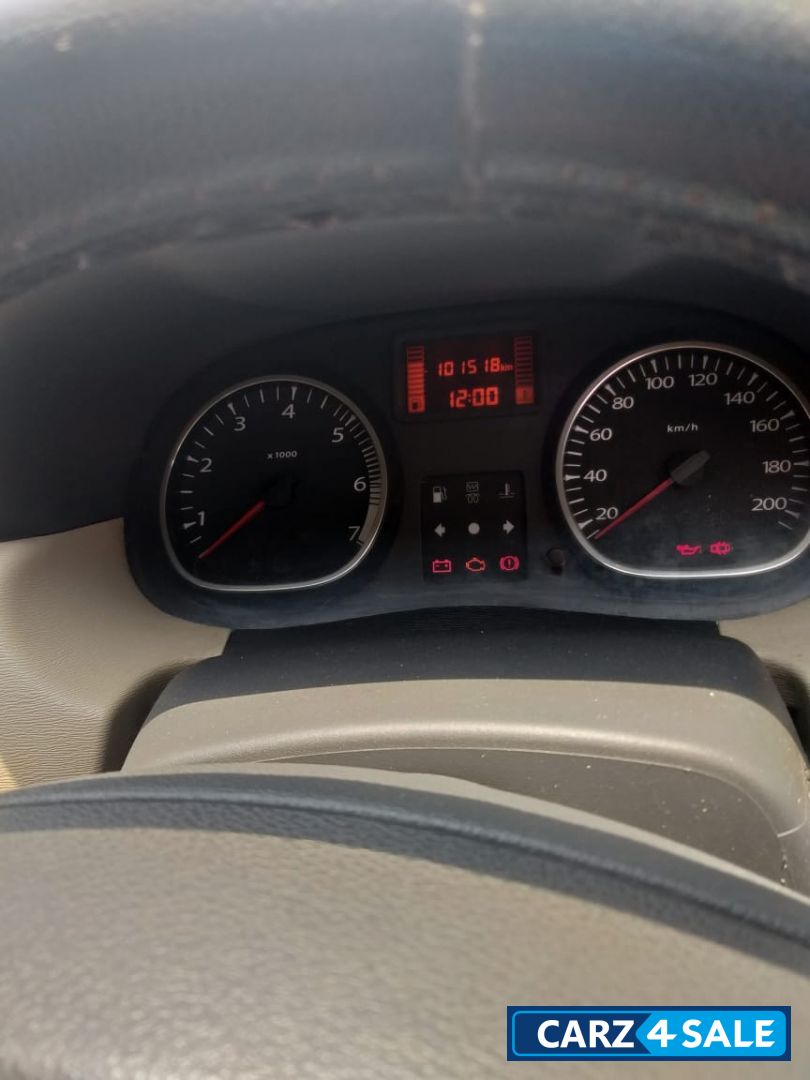 Mw Brown Renault Duster Diesal 85 RxL Mw Brown Renault Duster Diesal 85 RxL