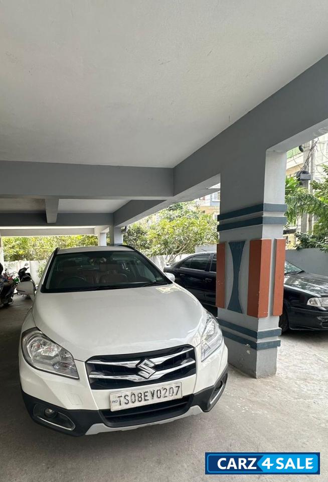 Maruti Suzuki S-Cross 1.3zeta Maruti Suzuki S-Cross 1.3zeta