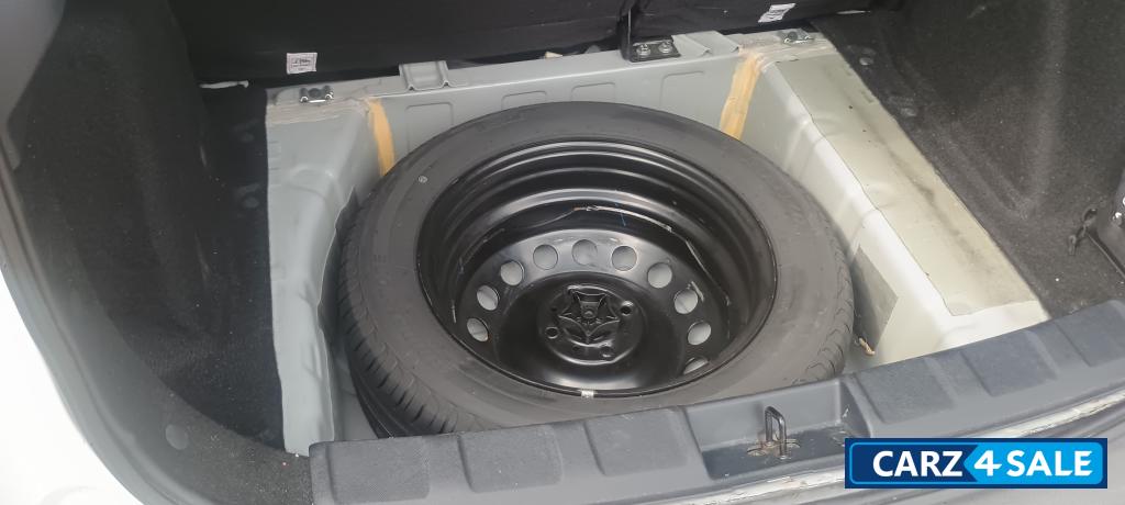 White And Grey Tata Nexon XZ+HS White And Grey Tata Nexon XZ+HS