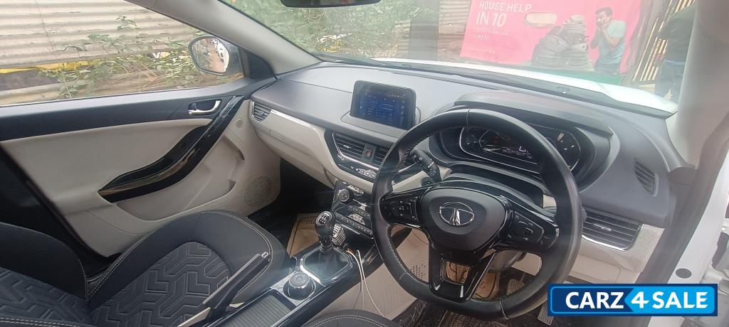 White And Grey Tata Nexon XZ+HS White And Grey Tata Nexon XZ+HS