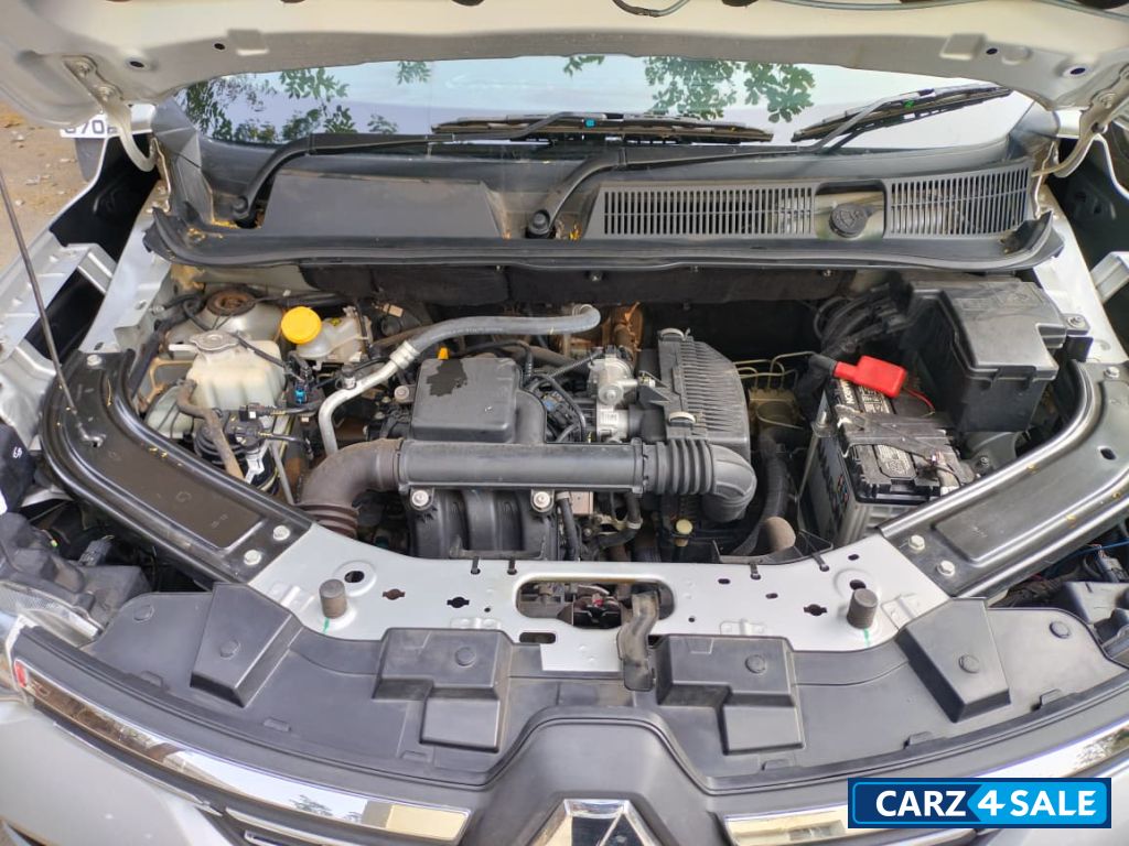 Renault Kiger RXZ MT Dual Tone 1.0L ECE Renault Kiger RXZ MT Dual Tone 1.0L ECE