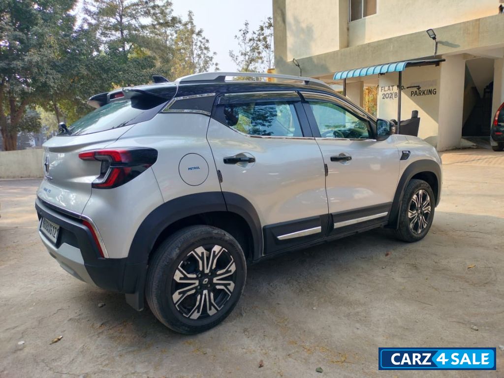 Renault Kiger RXZ MT Dual Tone 1.0L ECE Renault Kiger RXZ MT Dual Tone 1.0L ECE