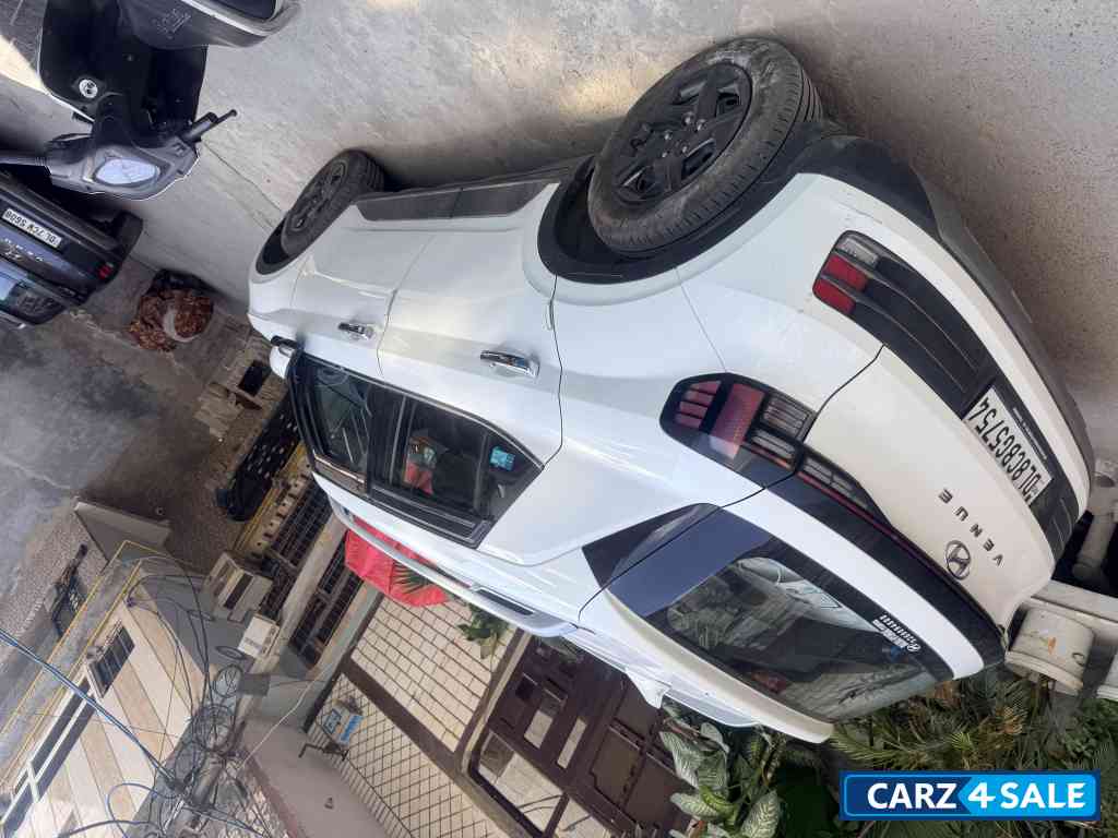 Hyundai Venue S optional